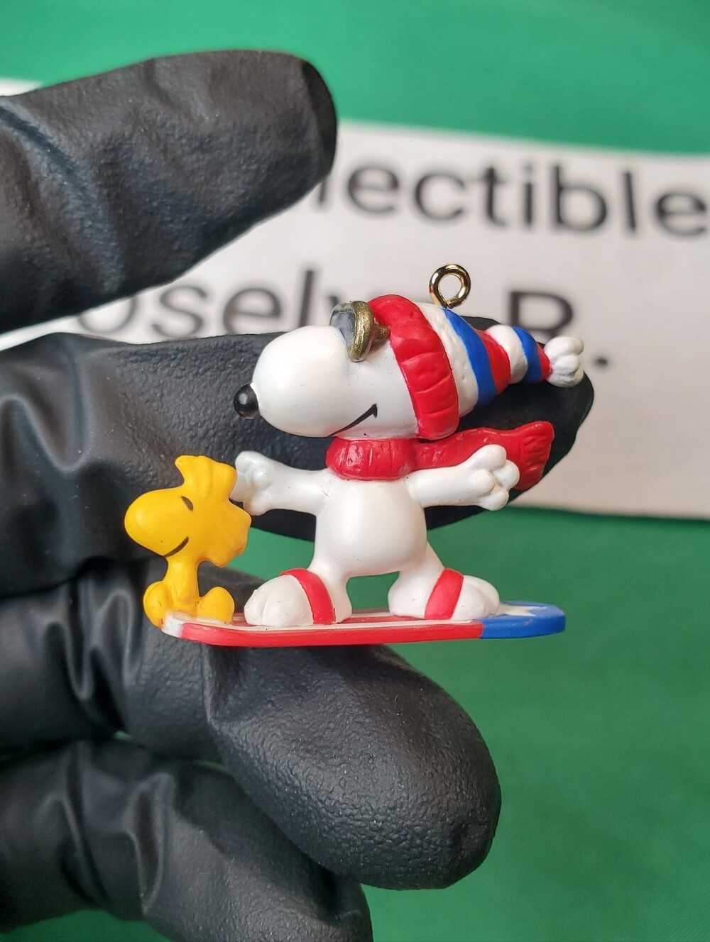 Peanuts Hallmark 2002 – Winter Fun with Snoopy #5 – Snowboarding Mini Ornament!